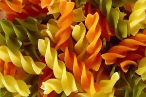 kleurrijke pasta foto