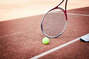 tennis racket, klei rechtbank, wta tour, rolland garros foto