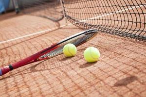 tennis racket, klei rechtbank, wta tour, rolland garros foto