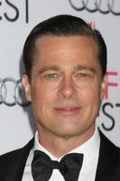 los angeles - nov 5 - brad pitt Bij de afi fest 2015 gepresenteerd door audi opening nacht gala première van door de zee Bij de tcl Chinese theater Aan november 5, 2015 in los engelen, ca foto