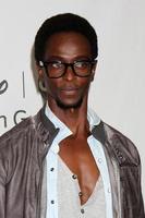 los angeles - jul 27 - edi gathegi arriveert Bij de abc tca partij zomer 2012 Bij Beverly hilton hotel Aan juli 27, 2012 in Beverly heuvels, ca foto