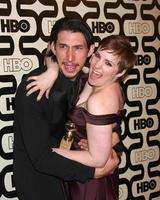 los angeles - jan 13 - Adam bestuurder, lena dunham arriveert Bij de 2013 hbo post gouden wereldbol partij Bij Beverly hilton hotel Aan januari 13, 2013 in Beverly heuvels, ca.. foto