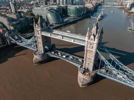 antenne panoramisch stadsgezicht visie van Londen en de rivier- Theems foto