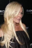 los angeles - okt 12 - lindsay lohan aankomen Bij de heiligen rij - de derde video spel lancering Bij de avondmaal club Aan oktober 12, 2011 in los engelen, ca foto