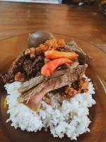 gudeg bu slaan, welke is gelegen Aan jalan wijilan, jogjakarta, is geschikt voor mensen wie Leuk vinden gudeg met een smaak dat is niet te zoet. foto