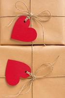 geschenkdozen hartvormige etiketten