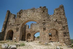 basiliek van aspendos oude stad in antalya, turkiye foto