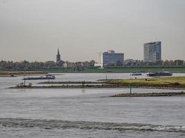 dusseldorf Bij de Rijn rivier- foto