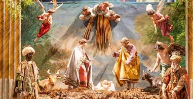 Italiaans wieg - genaamd presepe - met geboorte. traditioneel Kerstmis religieus tafereel. foto