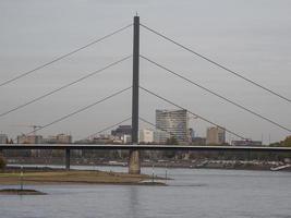 dusseldorf Bij de Rijn rivier- foto