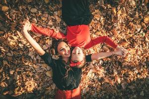 genieten van in herfst foto