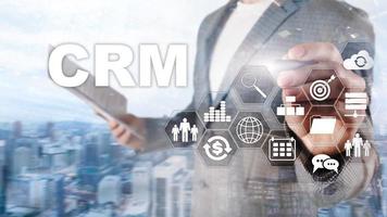 zakelijke klant crm management analyse dienstverleningsconcept. relatie management. foto