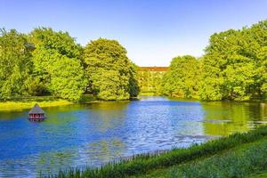 mooi rivier- stroom vijver en meer natuur Woud in duitsland. foto