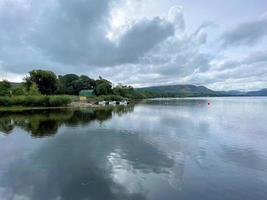 uitzicht op het meer ullswater in het merengebied foto