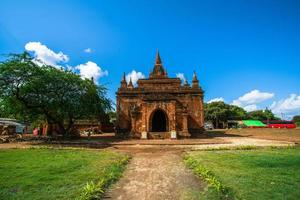 oude pagodes in oud bagan, een oude stad gelegen in de mandalay regio van Myanmar foto