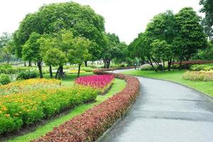 parken kleurrijke bloembedden foto