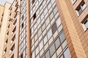 visie van modern gebouw in een stad landschap foto