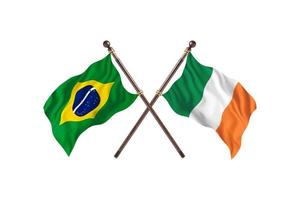 Brazilië versus Ierland twee land vlaggen foto