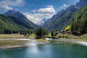 piano la clavaliet meer aosta vallei Italië foto