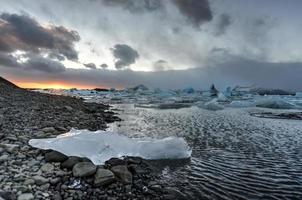 gletsjerlagune, jokulsarlon, ijsland foto