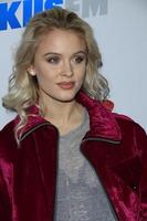 los engelen, dec 2 - zara larsson Bij de 102 7 kiis fm s rinkelen bal 2016 Bij nietjes centrum Aan december 2, 2016 in los engelen, ca foto