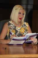 los engelen, apr 17 - tori spelling Bij een ondertekening voor haar boek feestvieren Bij barnes en edele Bij de bosje Aan april 17, 2012 in los engelen, ca foto