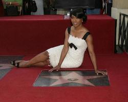 angela bassett angela bassett ontvangt een ster Aan de Hollywood wandelen van roem Hollywood boulevard los engelen, ca maart 20, 2008 2008 kathy hutjes hutjes foto