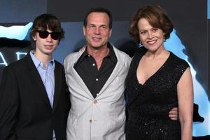 Bill paxton en zoon, en sigourney wever aankomen Bij de los angeles première van avatar grauman s Chinese theater los engelen, ca december 16, 2009 ©2009 kathy hutjes hutjes foto