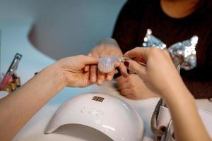 zorg van handen en nagels foto