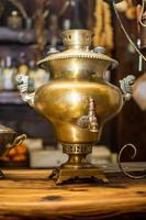 Russisch traditie, samovar, ketel, thee, oud, antiek foto