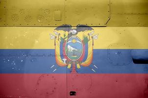 Ecuador vlag afgebeeld Aan kant een deel van leger gepantserd helikopter detailopname. leger krachten vliegtuig conceptuele achtergrond foto