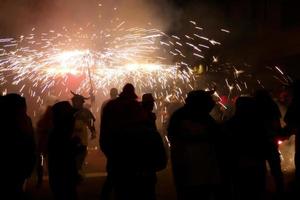 abstract foto van duivels en vuurwerk partijen.