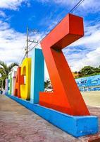 puerto escondido Mexico oaxaca Mexicaans 2022 kleurrijk zicatela puerto escondido belettering teken symbool Aan strand Mexico. foto