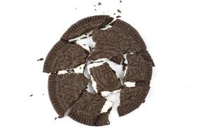 Charkov, Oekraïne - februari 14, 2022 oreo dun krokant koekje Aan wit achtergrond. de merk oreo is eigendom door mondelez Internationale foto