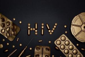 sjabloon van hiv woord en blaar pakketten Aan zwart achtergrond foto