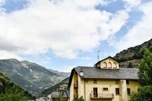 Zwitserland, 2022 - huis in de Alpen foto