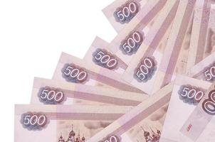 500 Russisch roebel rekeningen leugens in verschillend bestellen geïsoleerd Aan wit. lokaal bank of geld maken concept foto