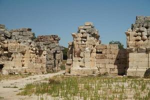 perge oude stad in antalya, turkiye foto