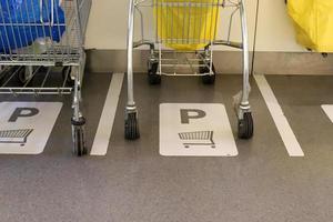 trolley aanhangwagen voor de vervoer van divers goederen. foto