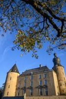 herfst Bij een kasteel in Westfalen foto