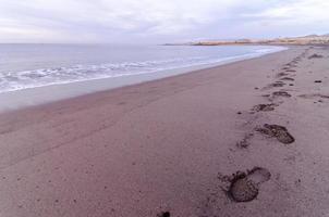 verlaten zanderig strand foto