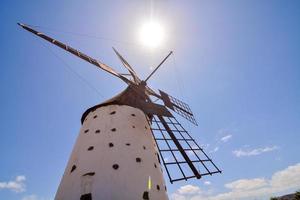 visie van een windmolen foto