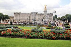 Londen in de uk in 2022. een visie van Buckingham paleis foto