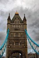 een visie van de rivier- Theems tonen toren brug foto