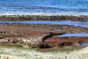 kust van de Middellandse Zee in Noord-Israël. foto