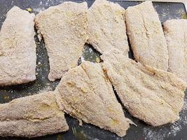 rood snapper sebastes norvegicus vis filet met aardappel salade foto