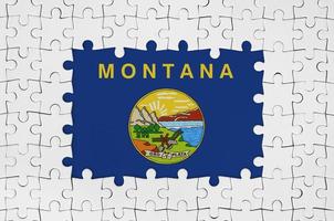 Montana ons staat vlag in kader van wit puzzel stukken met missend centraal een deel foto