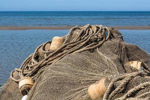 visvangst boten Aan de kust van de Baltisch zee foto