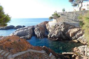 costa moedig Catalanen, robuust middellandse Zee kust in noordelijk Catalonië, Spanje foto