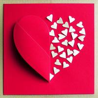 gesneden papier hart - valentijnsdag dag liefde kaart rood Open foto